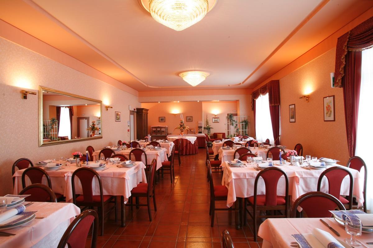 Hotel Villa Rosy Premeno Exterior foto